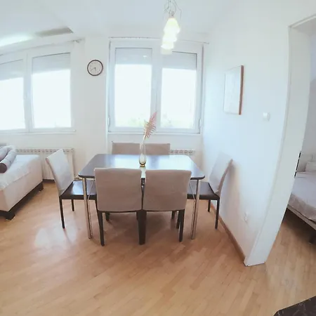 Lavender Apartamento Escópia